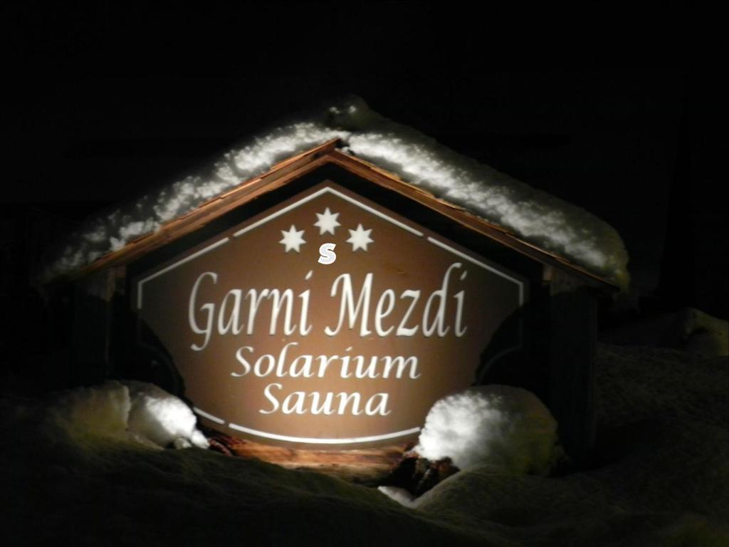 Garni Hotel Mezdi เซลวาดีวัลการ์เดนา ภายนอก รูปภาพ